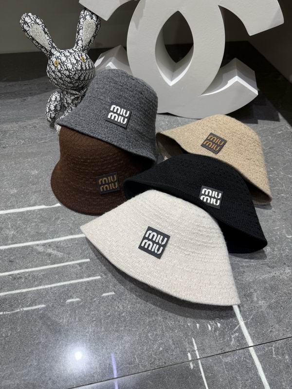 Miumiu hat dx54